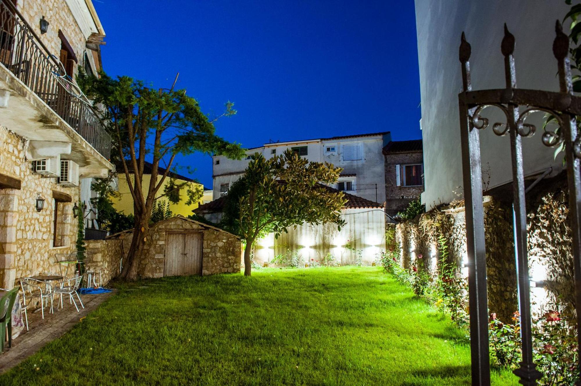 Seafront Stone Suites Vonitsa Exterior photo