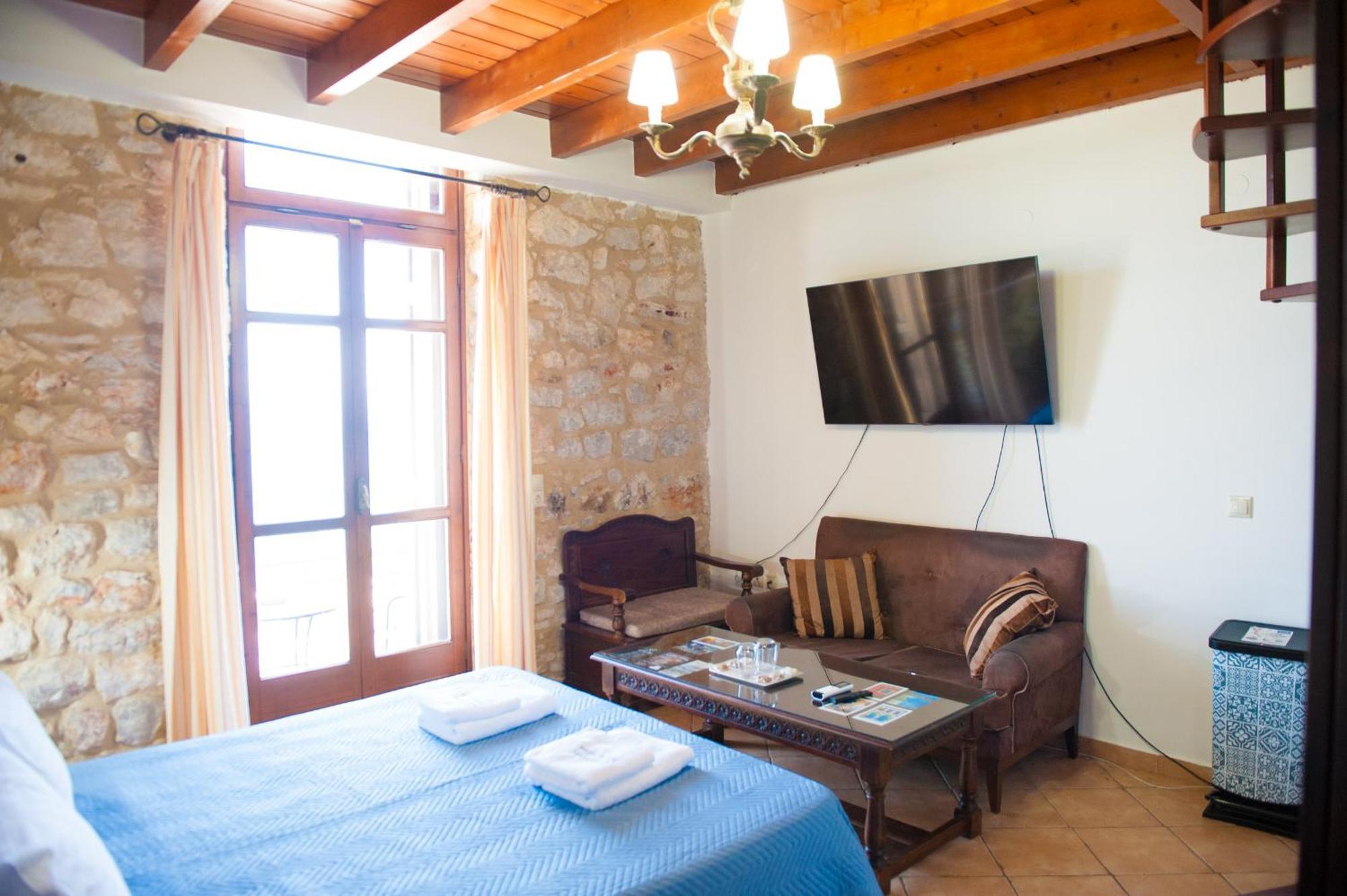 Seafront Stone Suites Vonitsa Exterior photo