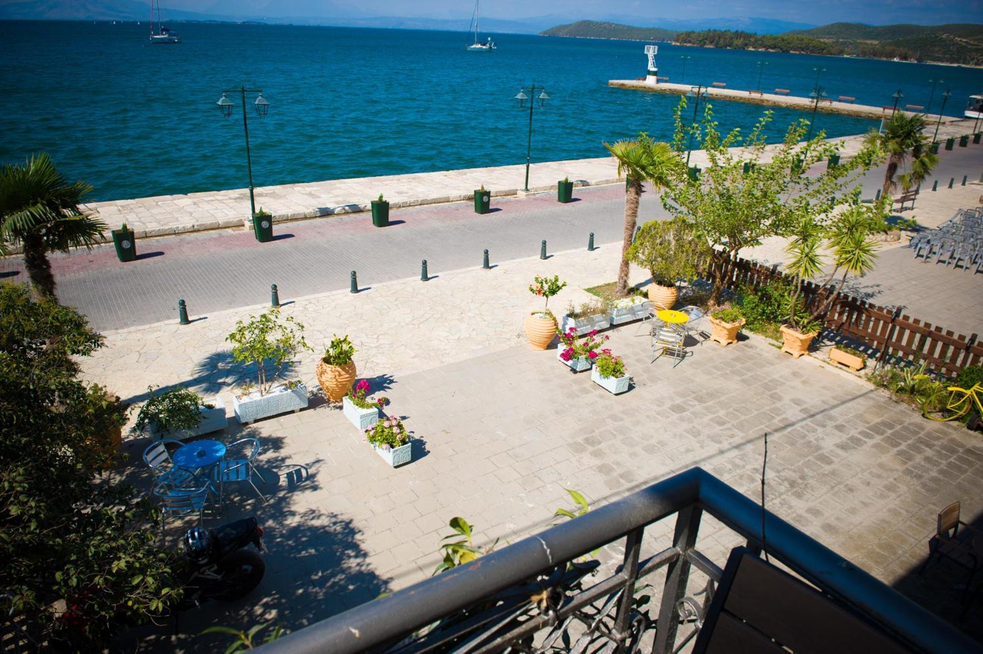 Seafront Stone Suites Vonitsa Exterior photo