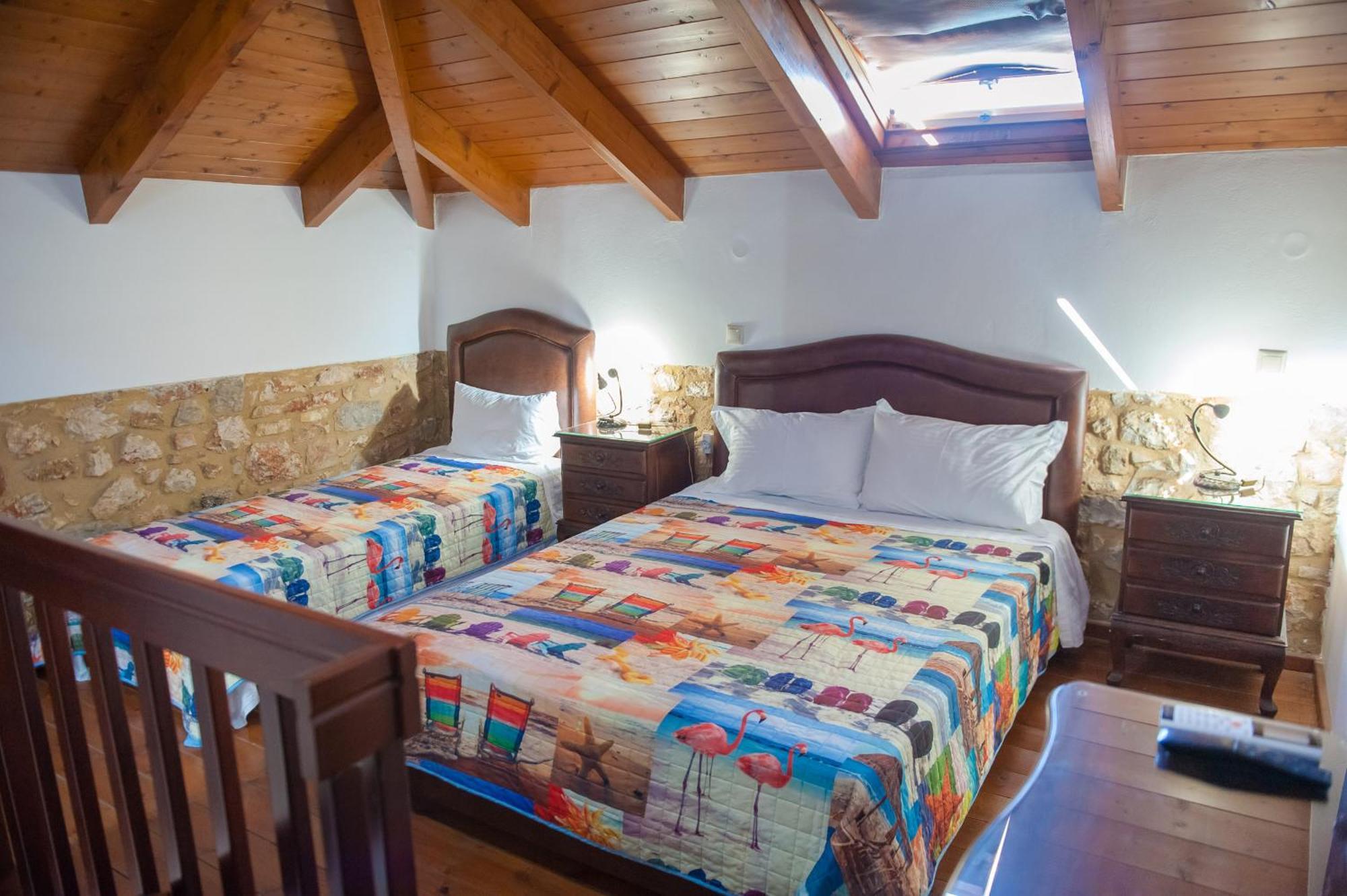 Seafront Stone Suites Vonitsa Exterior photo
